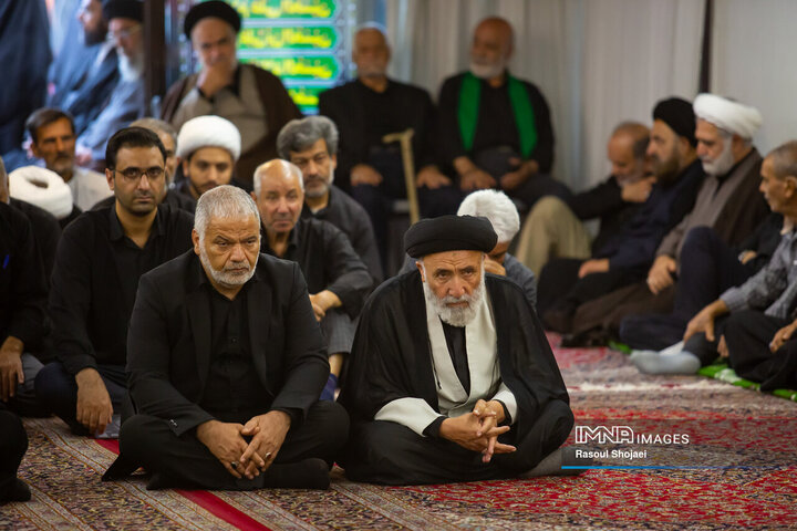 عزاداری محرم در دفتر آیت الله طباطبایی نژاد