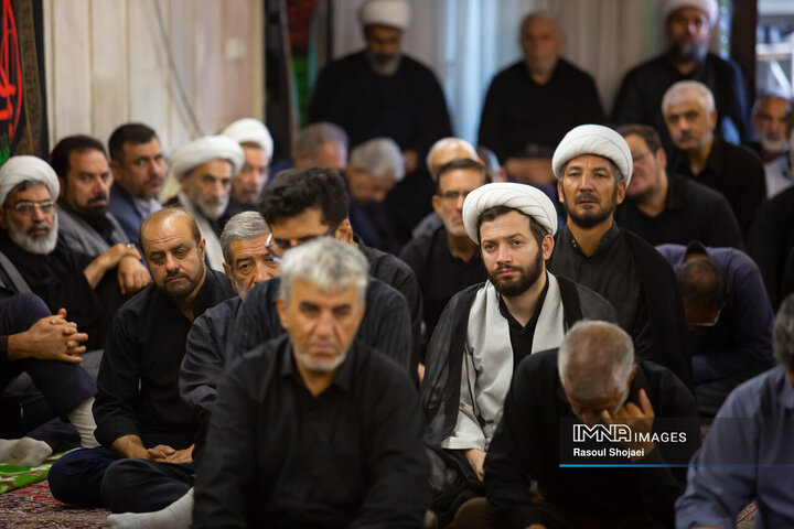 عزاداری محرم در دفتر آیت الله طباطبایی نژاد