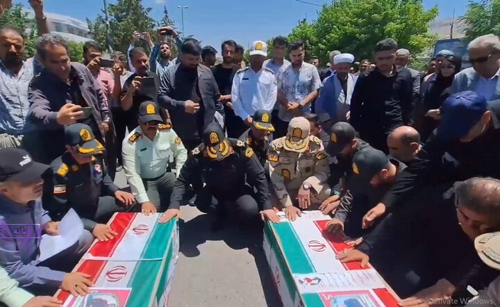 تشییع پیکر ۲ شهید انتظامی در شهرهای بانه و سقز