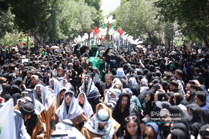 آئین حرکت نمادین طایفه بنی اسد در همدان