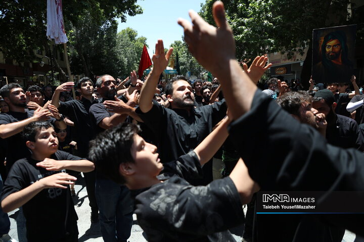 آئین حرکت نمادین طایفه بنی اسد در همدان