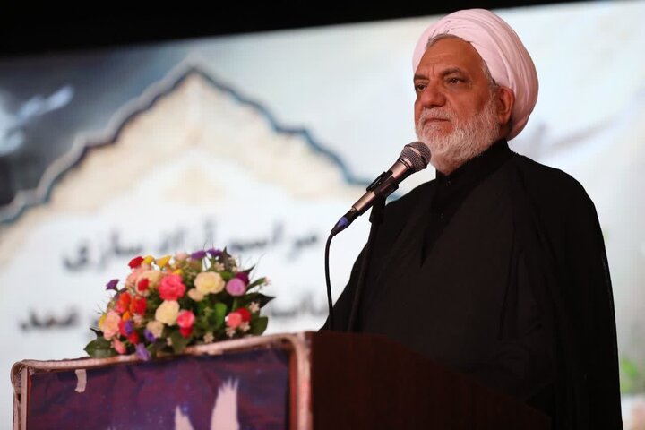 ۲۱۰ زندانی کرمانی به آغوش خانواده بازگشتند