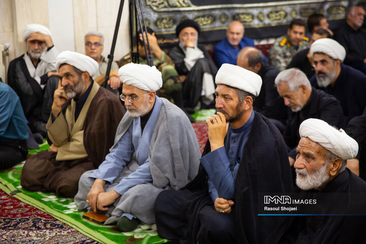 سومین روز عزاداری دهه دوم محرم در دفتر امام جمعه اصفهان
