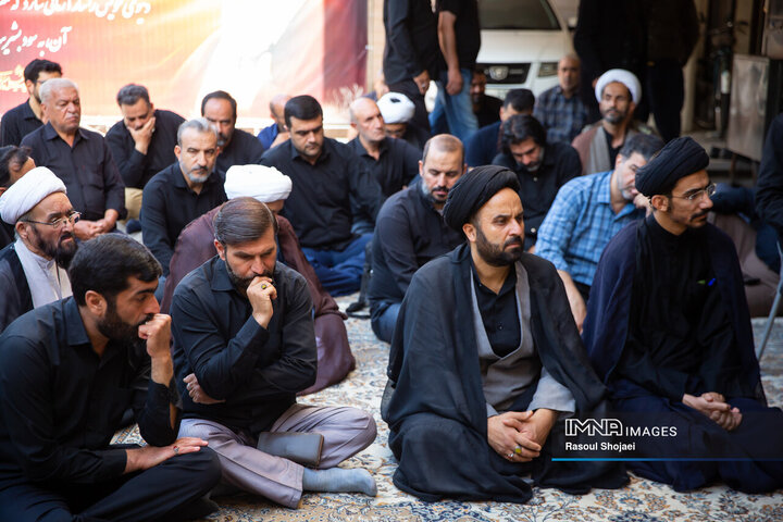 سومین روز عزاداری دهه دوم محرم در دفتر امام جمعه اصفهان