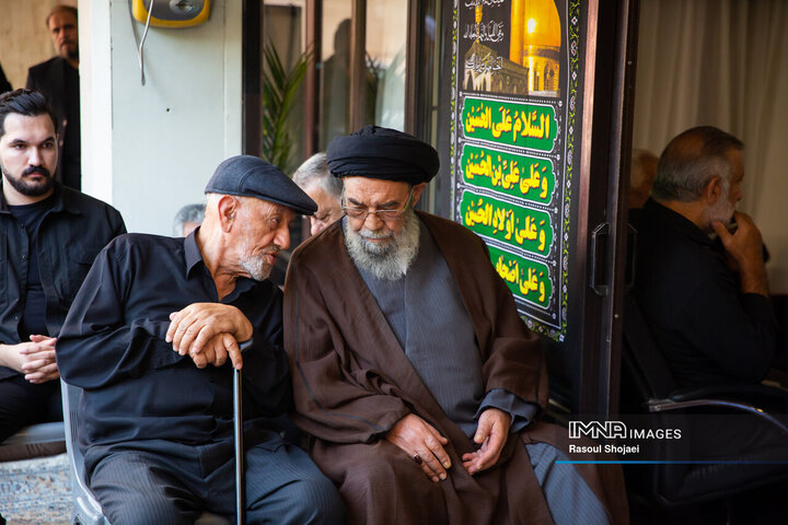 سومین روز عزاداری دهه دوم محرم در دفتر امام جمعه اصفهان