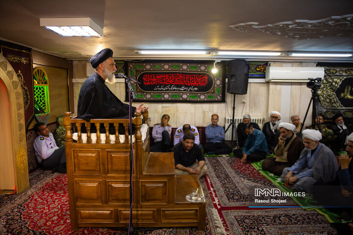 سومین روز عزاداری دهه دوم محرم در دفتر امام جمعه اصفهان