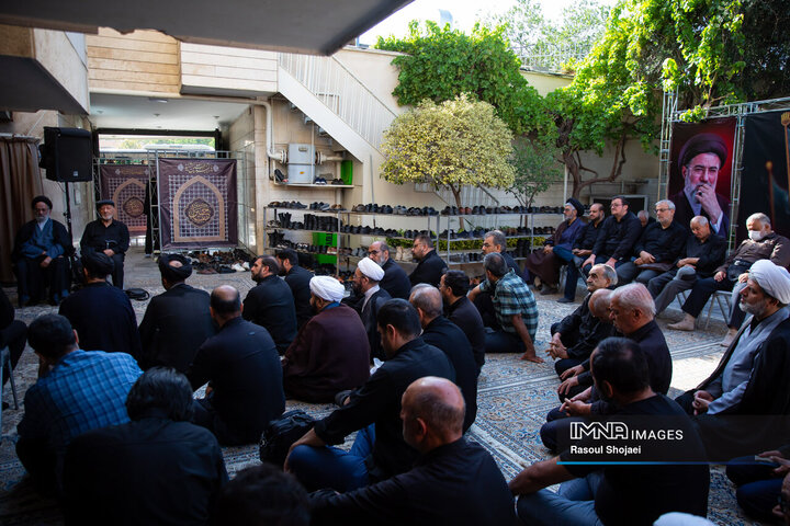 سومین روز عزاداری دهه دوم محرم در دفتر امام جمعه اصفهان