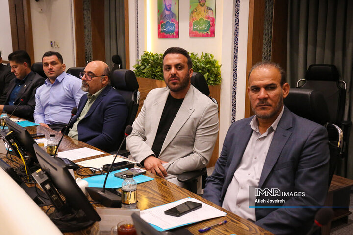 جلسه هم‌اندیشی مدیران ورزشی شهرداری‌های کلان‌شهرهای ایران