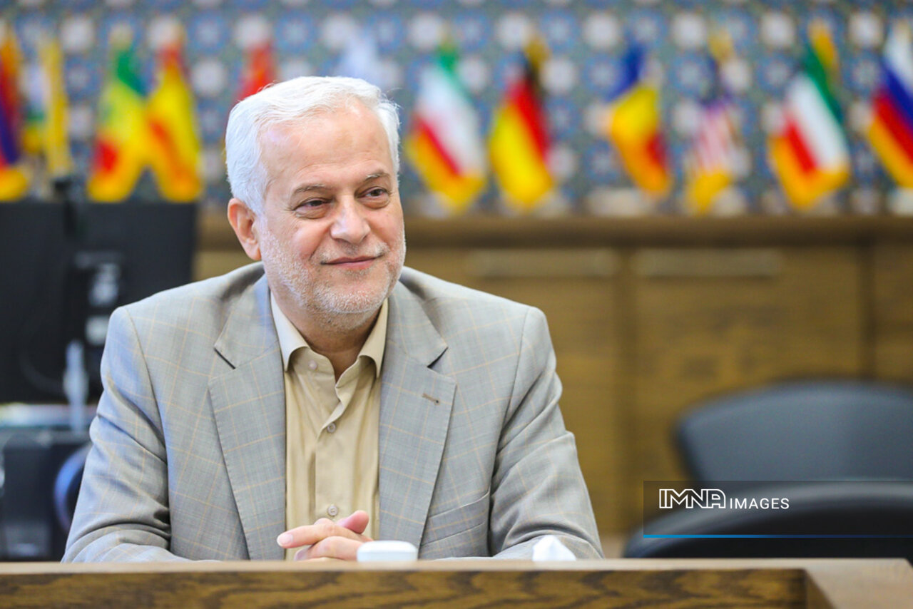 Isfahan Mayor Tells China Newsweek: We Are Eagerly Awaiting the Return of Chinese Tourists