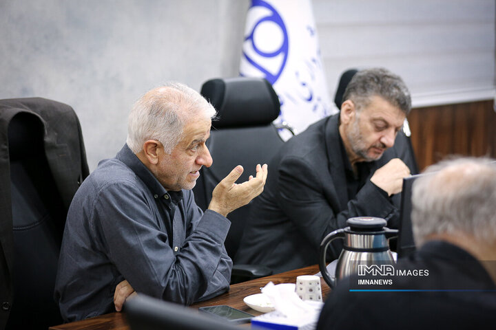 جلسه کمیسیون هوشمندسازی و حمل‌و‌نقل شهری شورای شهر اصفهان