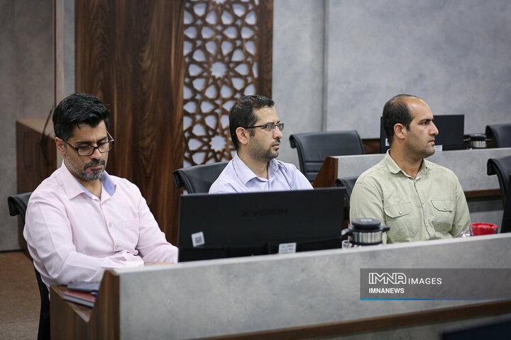 جلسه کمیسیون هوشمندسازی و حمل‌و‌نقل شهری شورای شهر اصفهان