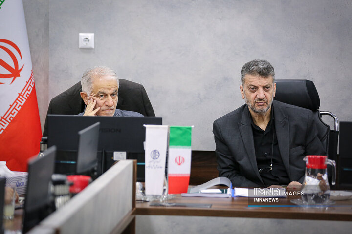 جلسه کمیسیون هوشمندسازی و حمل‌و‌نقل شهری شورای شهر اصفهان