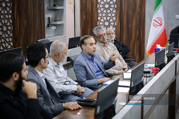 جلسه کمیسیون هوشمندسازی و حمل‌و‌نقل شهری شورای شهر اصفهان