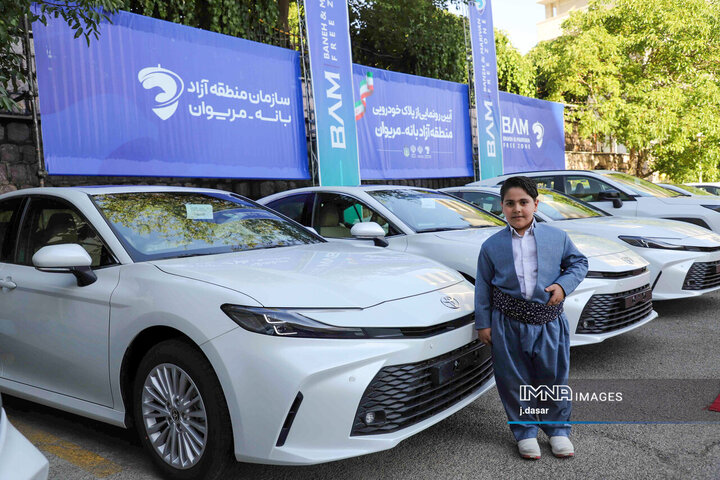 شماره‌گذاری اولین خودروهای منطقه آزاد تجاری بانه و مریوان