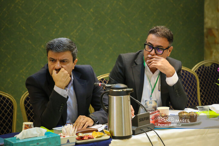 نشست بررسی سامانه های مدیریت پسماند کشور