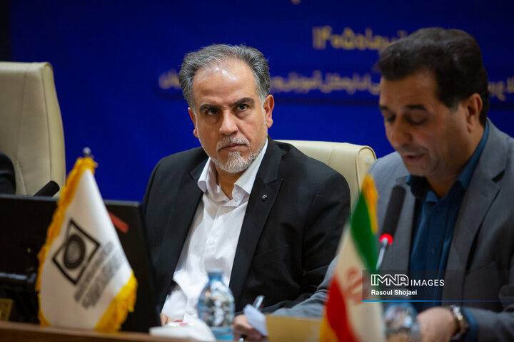 آیین تفاهم نامه همکاری استانداری اصفهان و کمیسیون ملی ایسسکو