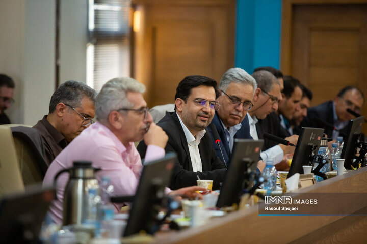 آیین تفاهم نامه همکاری استانداری اصفهان و کمیسیون ملی ایسسکو