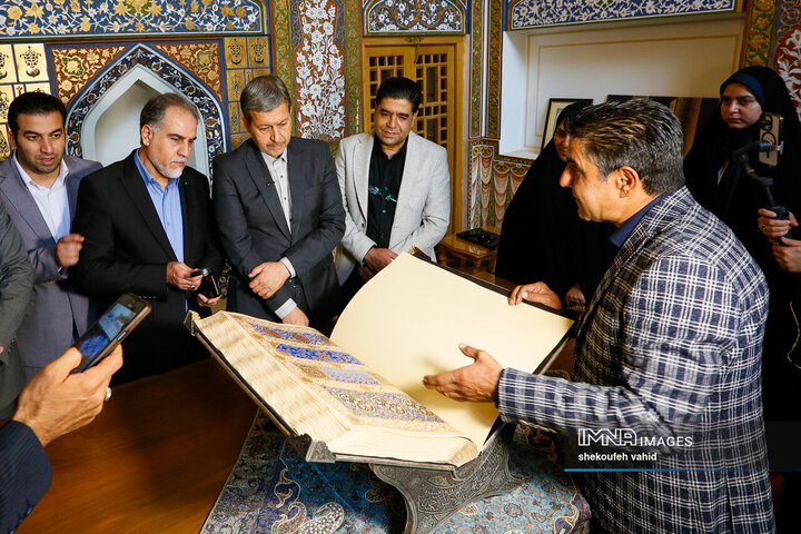 رونمایی از قرآن خطی