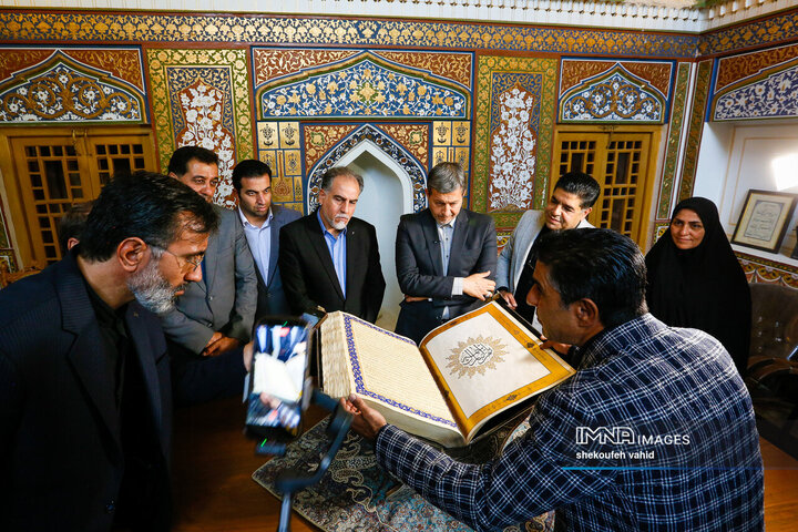 رونمایی از قرآن خطی