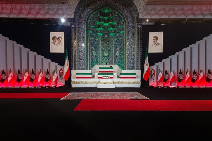 فرماندهان ارشد نیروهای مسلح با فرمانده شهید کل قوا وداع کردند