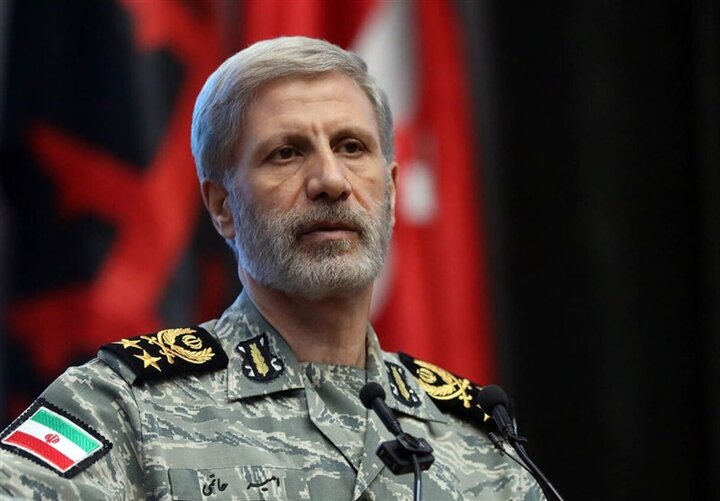 سرلشکر حاتمی: تقاص خون امام شهید را خواهیم گرفت