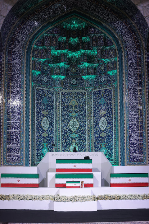مراسم ادای احترام مقامات و شخصیت‌های کشورهای خارجی به پیکر مطهر رهبر شهید انقلاب