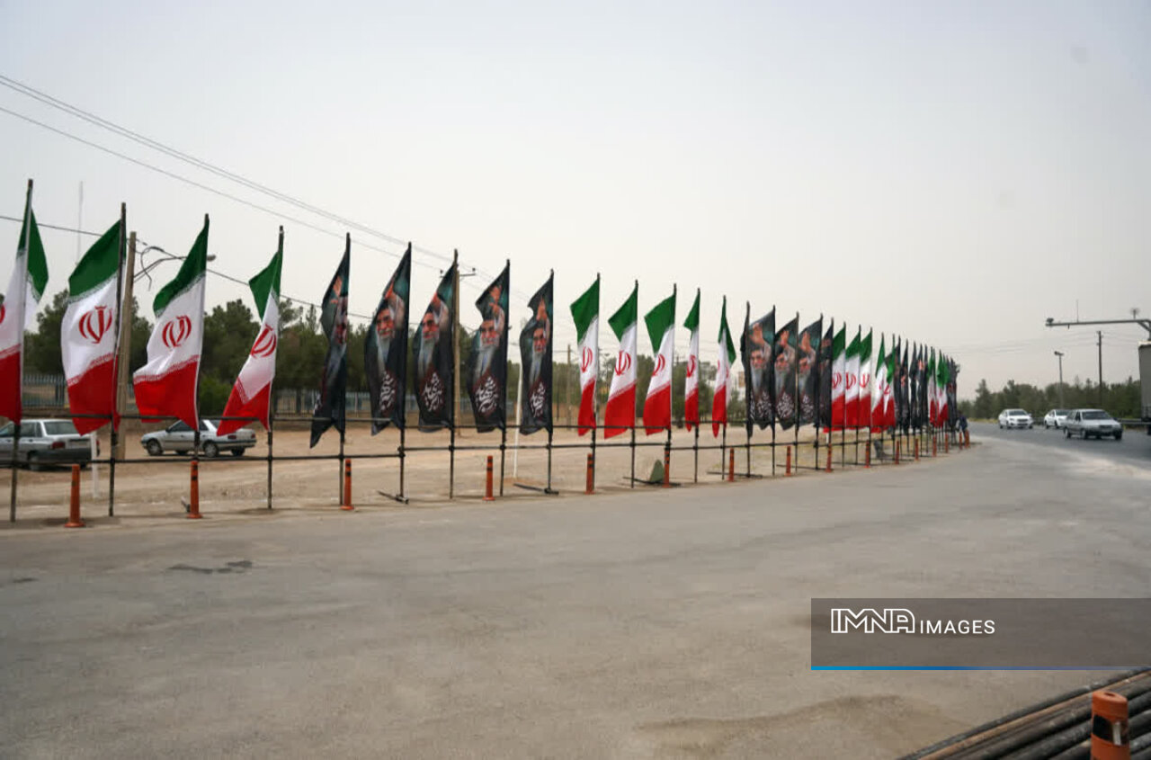 آماده‌باش ستاد هدایت زائران در منطقه ۲ اصفهان در مسیر بازگشت از مراسم تشییع رهبر شهید