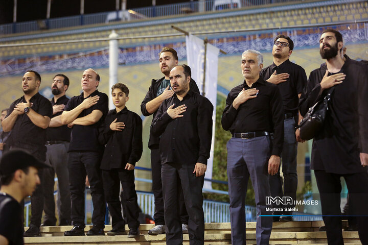 حال و هوای مصلای تهران ساعاتی قبل از آغاز وداع با رهبر شهید انقلاب