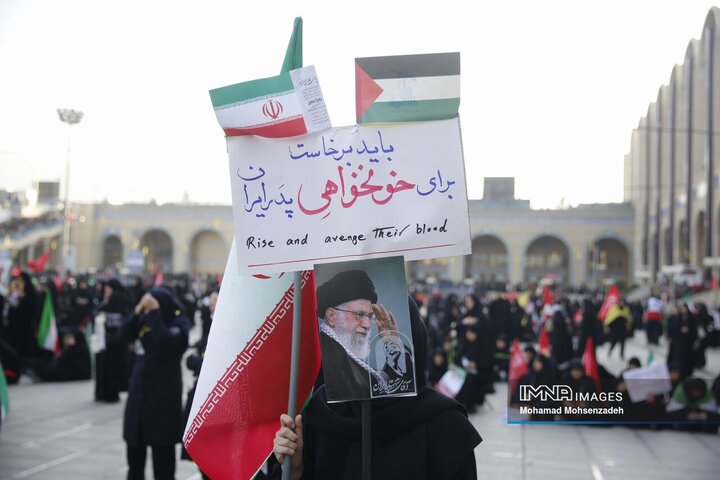 آیین وداع مردم با پیکر مطهر رهبر شهید انقلاب
