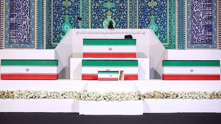 زمان اقامه نماز بر پیکر رهبر شهید و خانواده ایشان اعلام شد