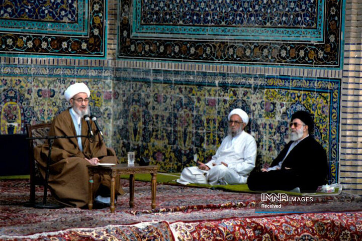 حضور رهبر شهید انقلاب در مدرسه فیضیه