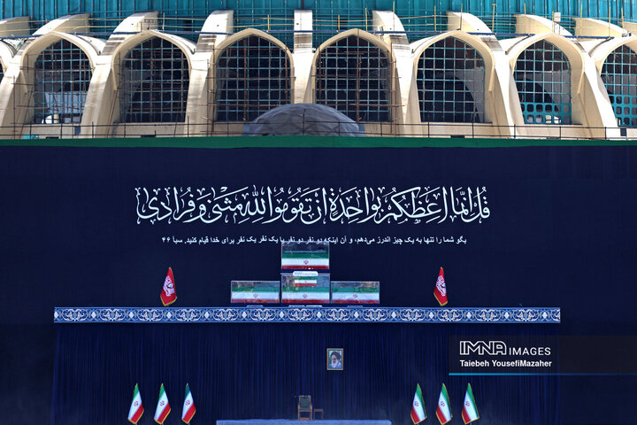 آیین وداع مردم با پیکر مطهر رهبر شهید انقلاب-2