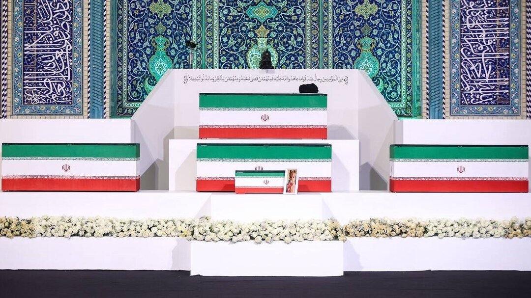 زمان اقامه نماز بر پیکر رهبر شهید و خانواده ایشان اعلام شد