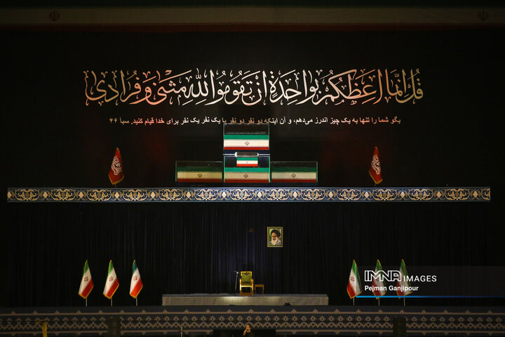 وداع شبانه با پیکر مطهر رهبر شهید انقلاب