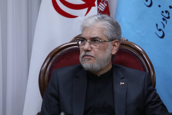 برای مرجعیت علمی، ساخت ایران و تربیت نیروی انسانی متخصص باید برخاست