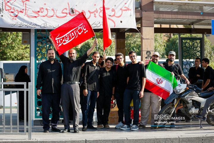 مراسم بدرقه کاروان اعزام به مراسم وداع رهبر شهید انقلاب