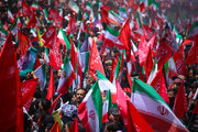 شوک رسانه‌ها و مقامات آمریکایی از عشق میلیونی ایرانیان به رهبر شهید