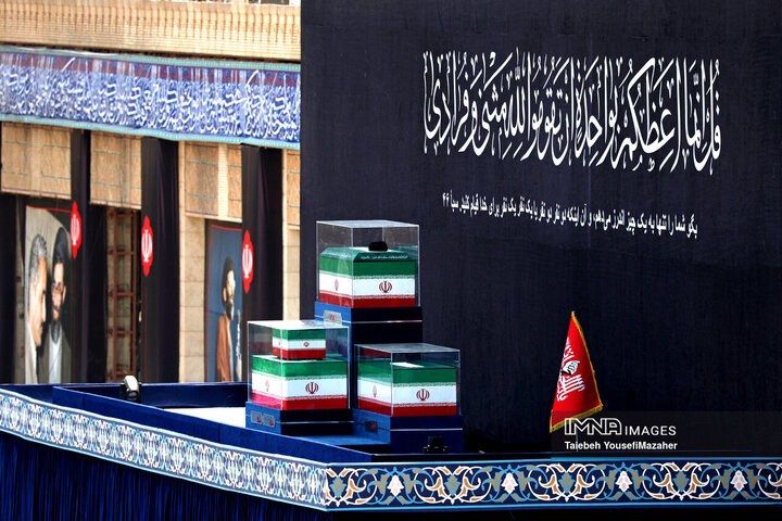 آخرین وداع مردم ایران با رهبر شهید در مصلی تهران