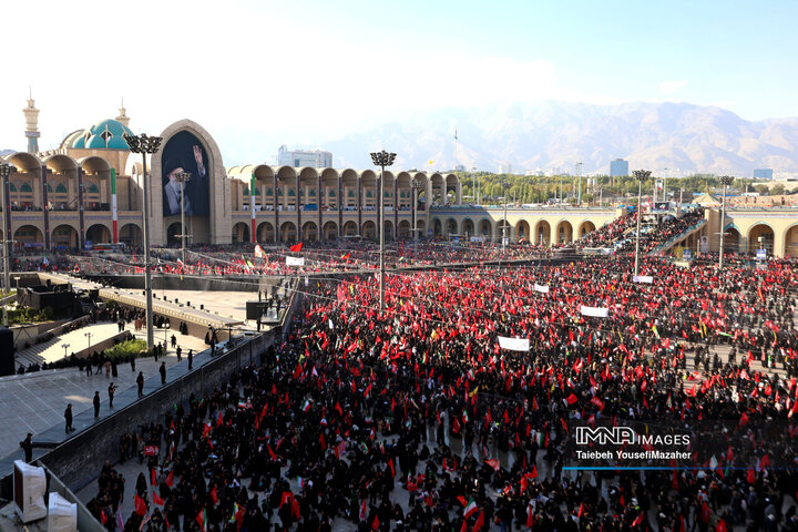 انعکاس جهانی اقتدار و انسجام ایران در مراسم تشییع رهبر شهید