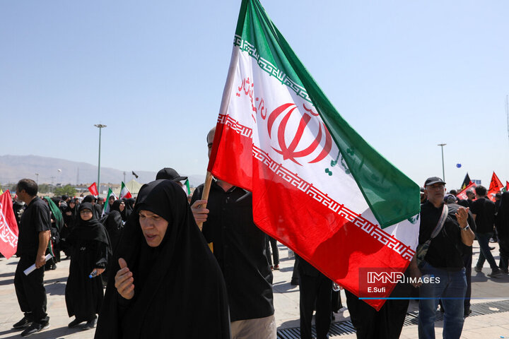 مراسم مردمی وداع با آقای شهید ایران