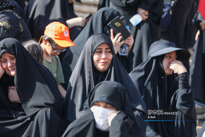 مراسم مردمی وداع با آقای شهید ایران