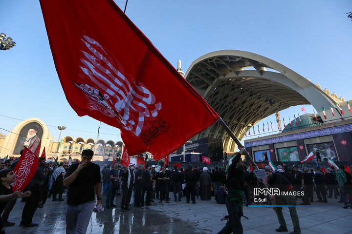 مراسم مردمی وداع با آقای شهید ایران