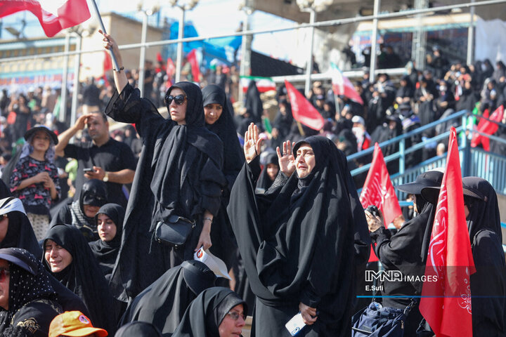 مراسم مردمی وداع با آقای شهید ایران