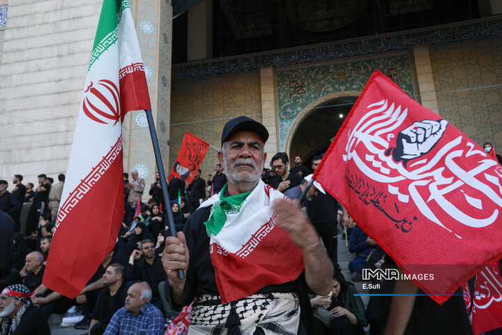 مراسم مردمی وداع با آقای شهید ایران