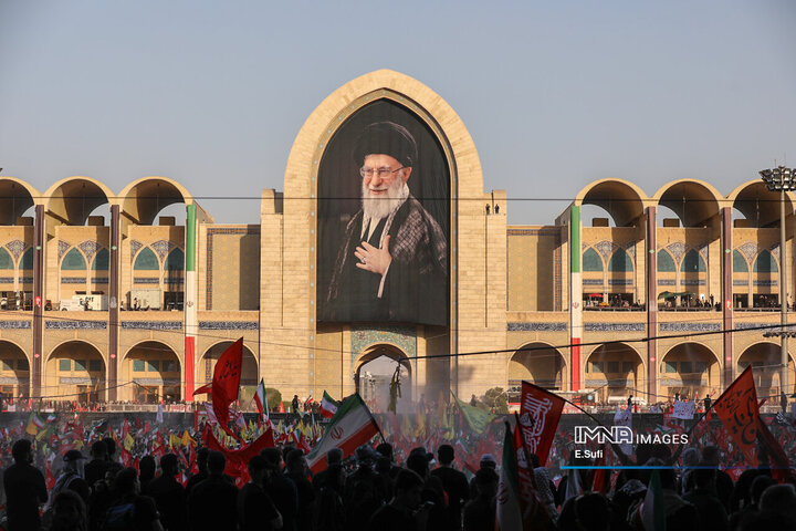 مراسم مردمی وداع با آقای شهید ایران