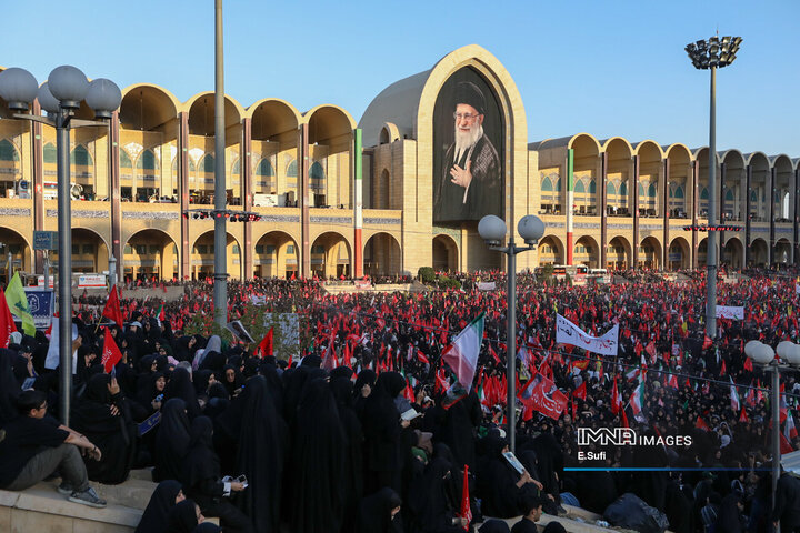 مراسم مردمی وداع با آقای شهید ایران
