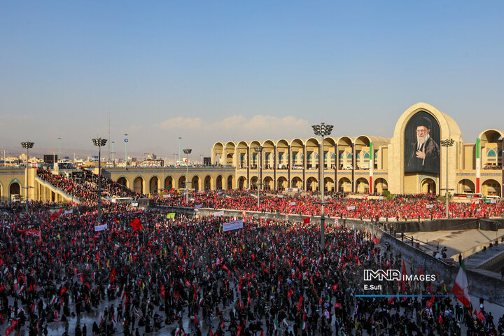 مراسم مردمی وداع با آقای شهید ایران