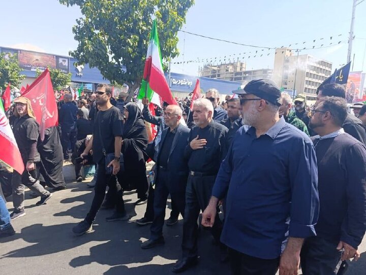 حضور وزیر میراث فرهنگی،صنایع‌دستی و گردشگری در مراسم تشییع پیکر مطهر رهبر شهید انقلاب