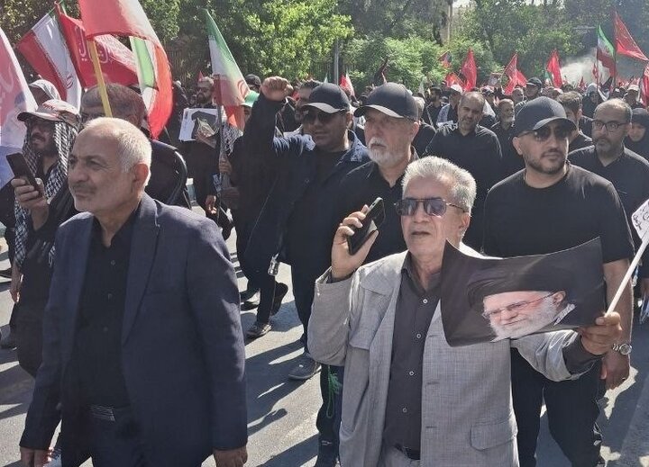 حضور وزیر فرهنگ و ارشاد اسلامی در مراسم تشییع پیکر مطهر رهبر شهید انقلاب