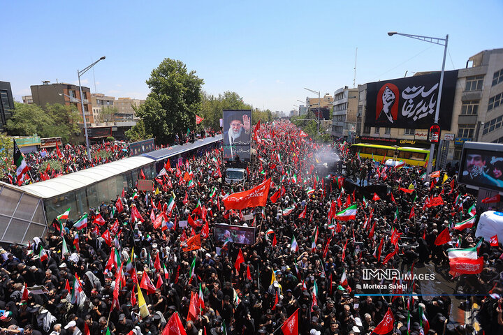 بدرقه حماسی رهبر شهید انقلاب در تهران